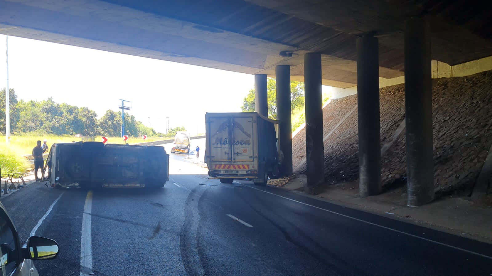 REZA on Twitter "FUEL TANKER ACCIDENT R24 GILOOLYS INTERCHANGE!!! AVOID!!!! SAPoliceService