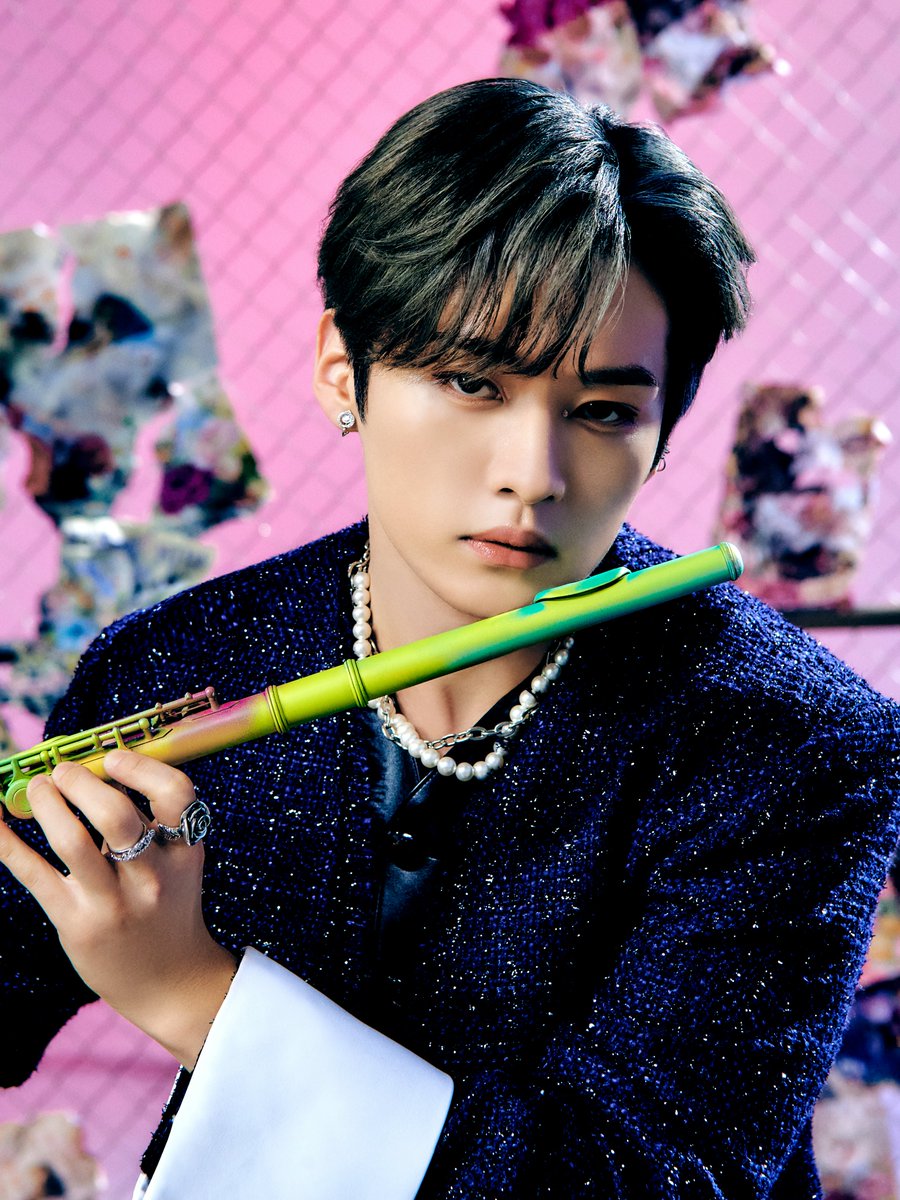 Stray Kids Japan Official on X: Stray Kids Japan Official on X: