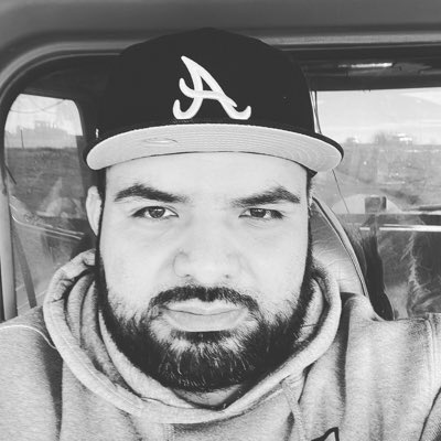 Johnnybedagrat1's tweet photo. #NewProfilePic https://t.co/qfKmEn2R10