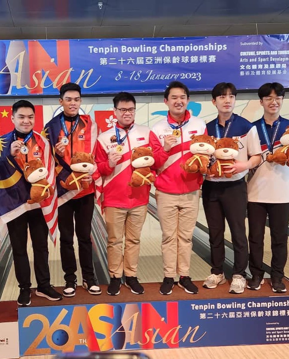 Tun Hakim Bowling tweet media