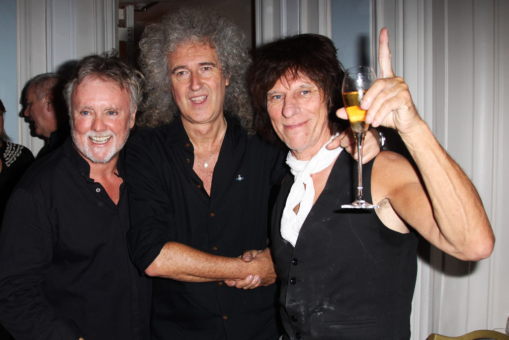 QueenWillRock's tweet image. RIP Jeff Beck 🙏

"He was inimitable, irreplaceable - the absolute pinnacle of guitar playing." - Brian May

"A totally unique and magical talent." - Roger Taylor