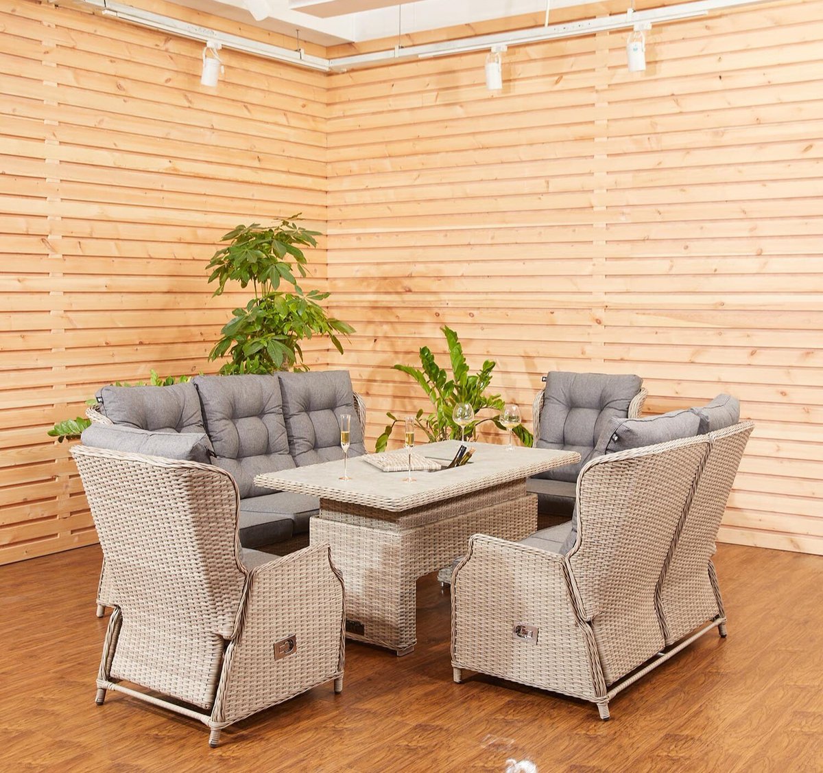 The Range UK on Twitter "💭 Looking forward to those dreamy Summer days? US TOO☀️🍦🍉🌷 👀So we'd