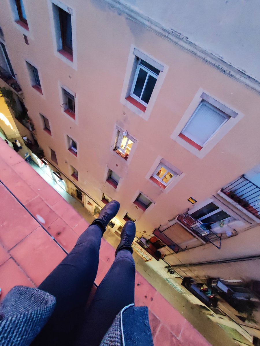 Intelligenthoe1's tweet photo. No, I wasn't afraid to die. It scares me to not live though. https://t.co/I84H8HPBFf