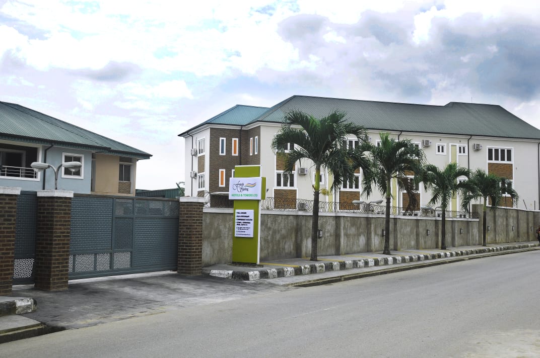 FreshHotels's tweet image. The special charm and cozy mood of Fresh Spring Hotels &amp;amp; Towers will make you feel the hospitable quality of the Akwa Ibom people. Our rooms provide you all the comfort of a home