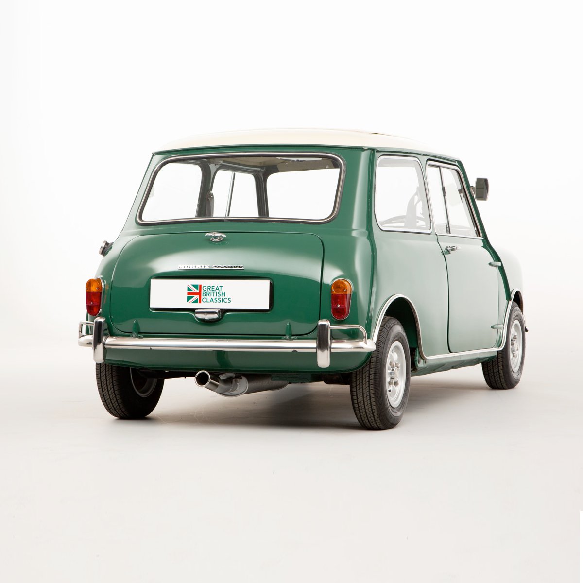 BritClassicCar's tweet photo. Presented in a period correct Almond Green with an Old English white roof, this charming Mini Cooper looks just the ticket with gleaming chrome bumpers and trims: https://t.co/Y2JcY1cM32 #MiniCooper #ClassicMini https://t.co/Wh7qa4H5ck