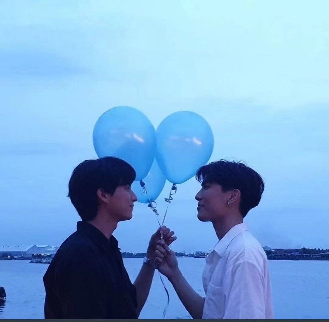 lipinghu4's tweet photo. happy day
mewgulf love day
#ReFunDayxMewGulf https://t.co/us9ZRrESMN