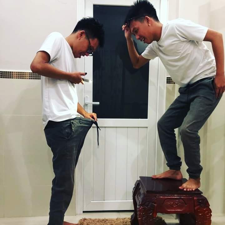 Tên là Xì Trum tweet media