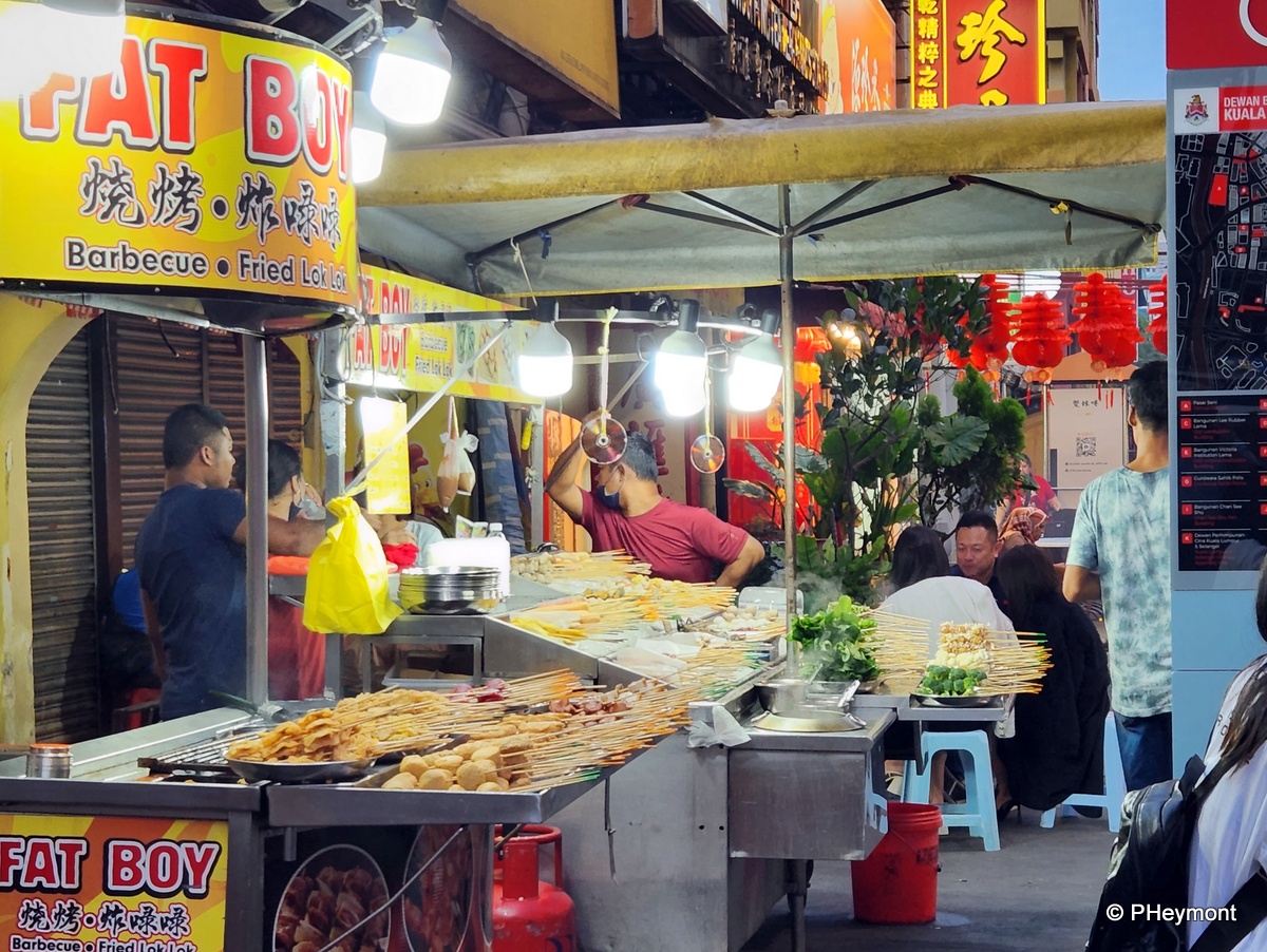 TravelGumbo's tweet photo. #GumboOnTheGo! #ttot
#StreetFood #KualaLumpur #ManyChoices!
TravelGumbo
By Travelers, For Travelers
https://t.co/GduRX7ffW6 https://t.co/LjuKY4scv2