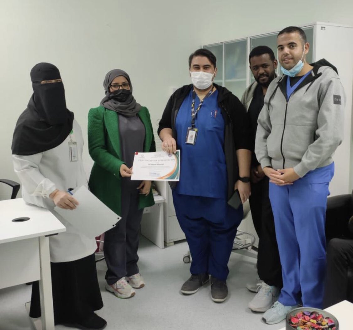MonaAhmedsaleh1's tweet photo. الف شكرا استاذ باسل مدير تمريض البرج الطبي والعمليات  والرعاية الحرجة استاذة هدي مدير تمريض اقسام الرعاية الحرجة بسعود الطبية و رؤساء الأقسام استاذ عوض واستاذ خداش للفرص التعليمية  الف شكر ابراهيم ياسر علي وديعة جنود قوات الرعاية الحرجة التمريضي الله يكتب اجركم https://t.co/AA49jsjXBa