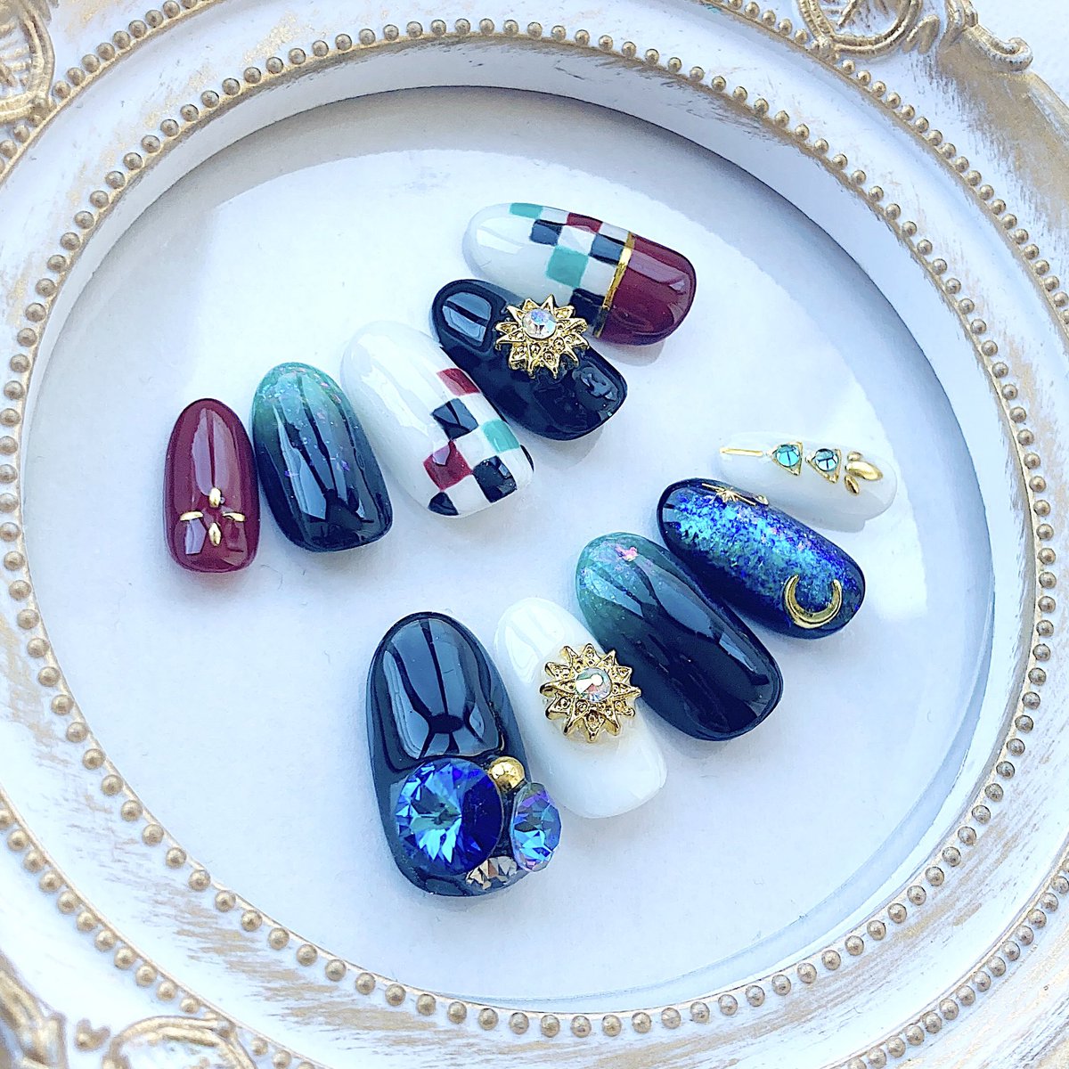 ネイルチップオーダー　しおり様 仲里依紗ちゃんぽいデザイン とのオーダーでした