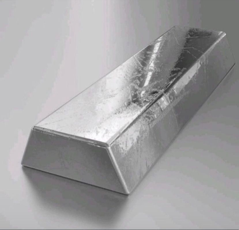 Bu bir demir külçe. Bu haliyle değeri 100$. At nalı yaparsanız değeri 250$. Dikiş iğnesi yaparsanız değeri 70000$. Saat yayı yaparsanız değeri 6 milyon $. Bir şeyin ederini belirleyen şey katma değer. O da TR'de yok.