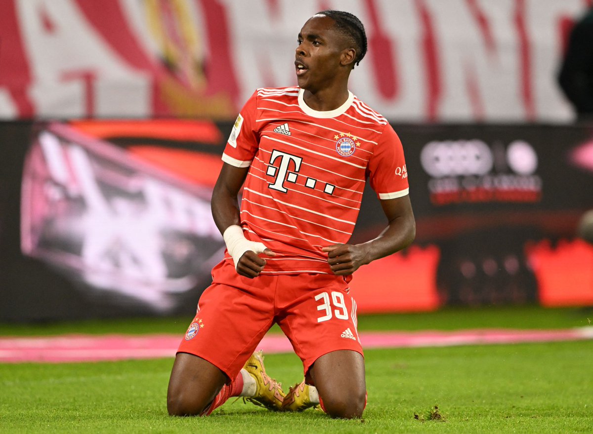 FC Bayern director Salihamidzic: “Real Madrid tried to hijack Mathys Tel move? I don't know about that, nor I do I care (laughs)”, tells @Sport1 🔴 #FCBayern

“We're glad that we have Mathys and he'll bring us a lot of joy, I'm sure of that. He’s a top top talent”.