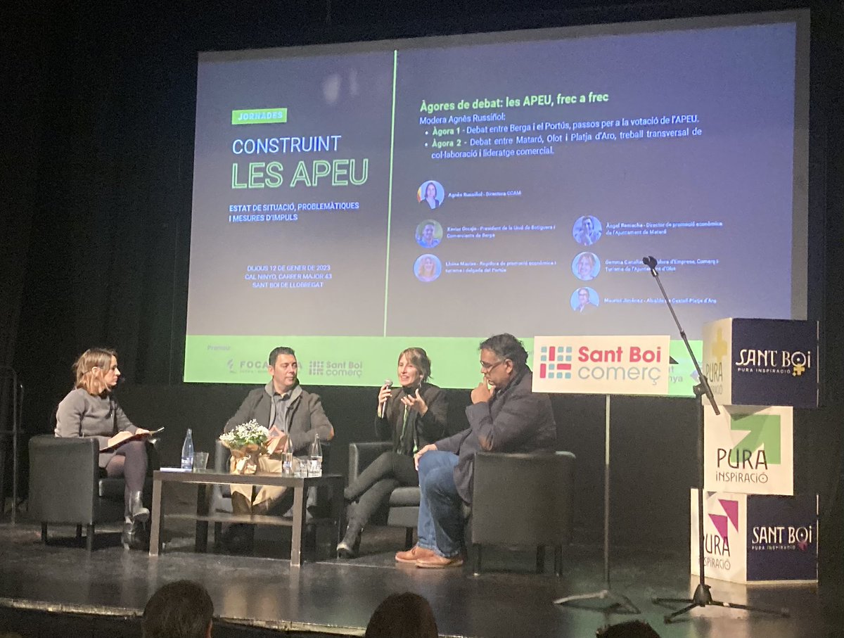 santboicomerc's tweet photo. 📢CONSTRUINT LES APEUS
👍2a Taula Rodona @agnesrussinol Directora #CCAM.
Àngel Remacha Director de promoció econòmica de #ajuntamentmataró, @GemmaCanalias Regidora d’Empresa, Comerç i Turisme #Olot i @mauricijimenez , Alcalde de #Castell - #Platjad'Aro https://t.co/DuHR5Mss3Z