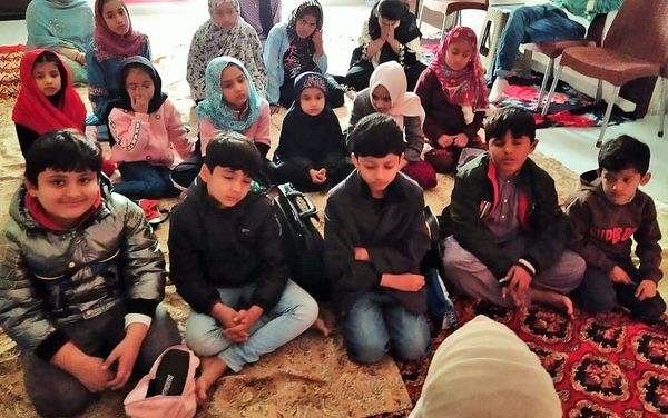 MWLMultan's tweet photo. Eagers Multan: Royal Orchard
𝐄𝐚𝐠𝐞𝐫𝐬 𝐰𝐢𝐧𝐭𝐞𝐫 𝐜𝐚𝐦𝐩 𝐟𝐨𝐫 𝐤𝐢𝐝𝐬: Closing Ceremony
Anum Mustafa addressed the Topic of
" محبتِ اہل بیتؑ"
#Eagers #EagersWinterCamp #winter #islamicteaching #teachingkids #learningforkids #care #islam #Quran #prophet #prophetstory https://t.co/KD5GsPdmF2