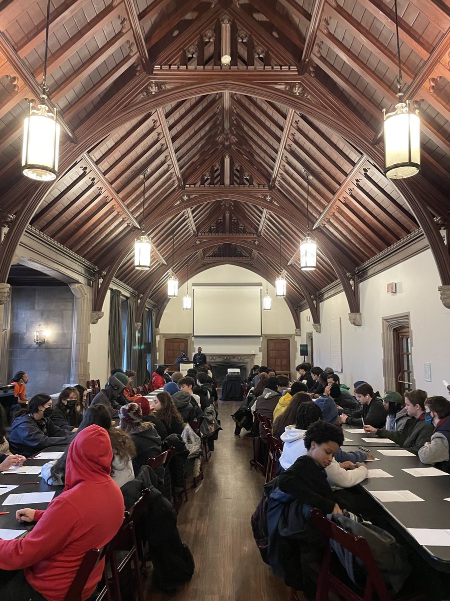 gsrc22's tweet photo. Careers class exploring pathways with Hart House at UofT! Excited for the day! ⁦@TDSB_Oakwood⁩ ⁦@harthouseuoft⁩ https://t.co/qjrsbUsi7Z