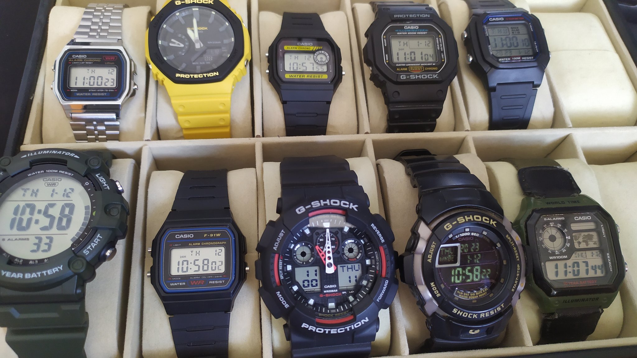 Casio aw159 top
