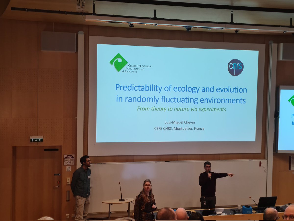 EvolOdonata's tweet photo. Time for last keynote speaker at #EvolutionInSweden by @Lmchev on predicting ecology and evolution https://t.co/Uzx6Vh6w7v