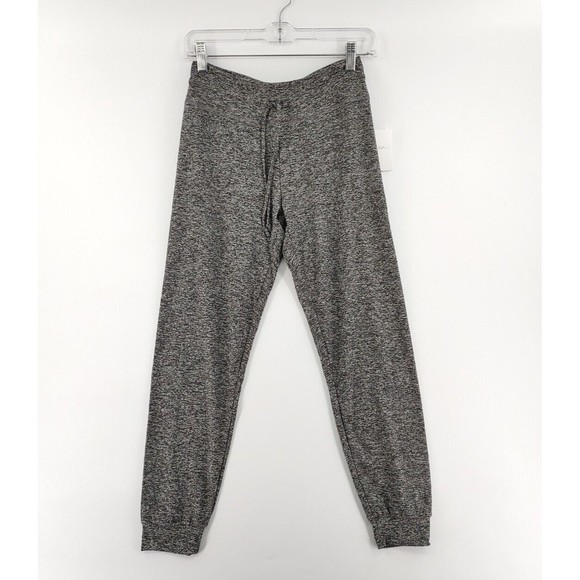 Megan3142's tweet photo. So good I had to share! Check out all the items I'm loving on @Poshmarkapp #poshmark #fashion #style #shopmycloset #beyondyoga: https://t.co/52tCTlTWps https://t.co/7beXEgGIoo