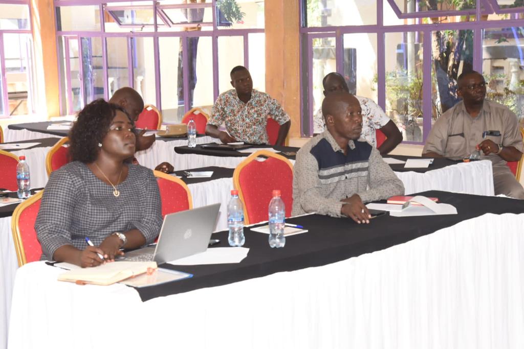 TurkanaCountyKE's tweet photo. Several County Executives are in Lokichar for a workshop organised by the @NDMA_Kenya to sensitize them on the National Drought Emergency Fund (NDEF) guidelines and regulations. https://t.co/SZkHmQePLt