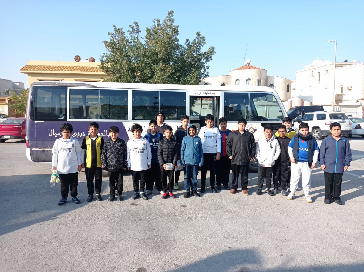 مدارس القمة الأهلية tweet media