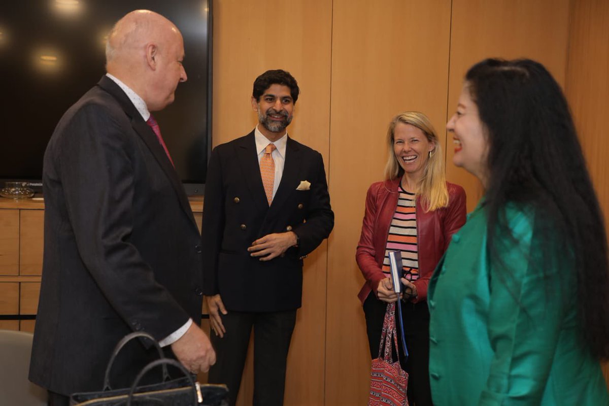 NavigatingInd's tweet photo. An engaging discussion with some of the best minds discussing #G20 #AmritKaal #DigitalIndia and more. Fantastic turnout and insights thanks to @svane_freddy @lakshmiunwomen @AusDHCIndia @bharatjoshi_  @Rupa_Books https://t.co/JHGafATSwg