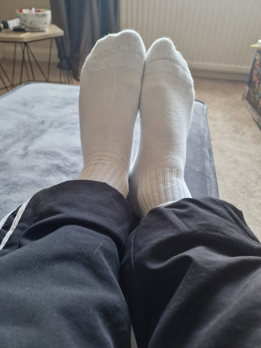 ToeKingMaster's tweet photo. Like blocks of Ice! 🥶

#FOOTFETİSH #coldfeet #guygeet #malefeet #guyfindom #footworshi̇p #feetfinder #footfinder #sugardaddy #sugarbaby #gayfeet #paypigs #paypigswanted #findom #HumanATM https://t.co/bSTKboa8oe