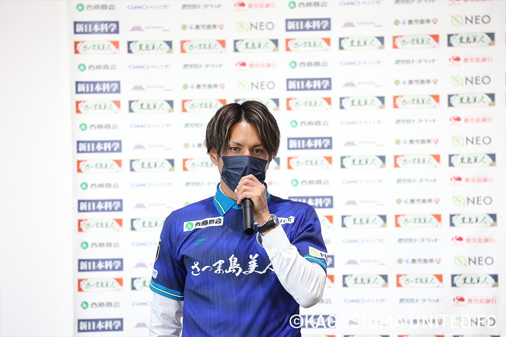 shota1067's tweet photo. ユニフォームの注文が始まりました！
勘のいい方はお気づきかもしれませんが
自分が鹿児島で34番を選んだ理由は、
実は弟のデビュー＆出世番号です！笑🔴⚪️
スタジアムで34番を見れるのを
楽しみにしています！！！🔵⚪️ https://t.co/RjjIBcDN7S