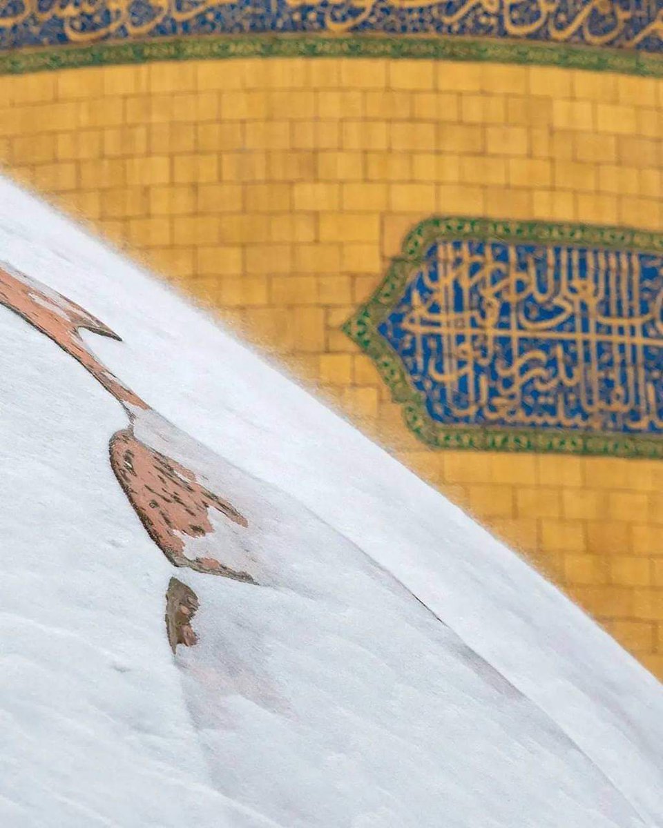 TimeTravel1947's tweet photo. In the holy city of #Mashhad in #Iran, the beautiful scenery of snow, the temperature is likely to drop to minus 16 degrees Celsius.
#WeatherUpdate #Coldwave #TTalert https://t.co/QVqr2Isl51