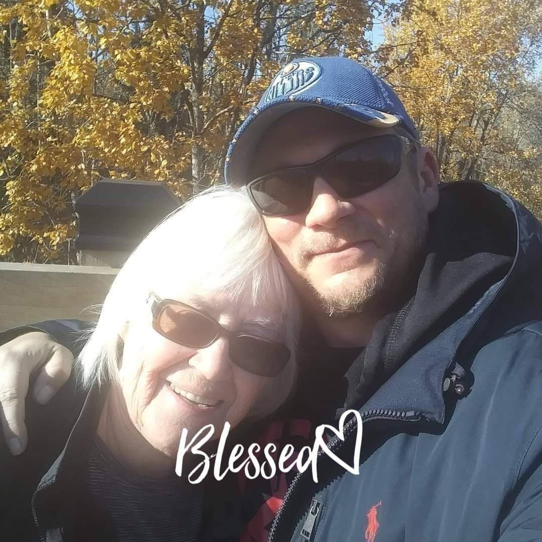 krahnic99's tweet photo. #NewProfilePic https://t.co/k3sItUnjlE