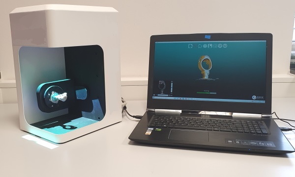 MultistationSAS's tweet photo. Le scanner 3D Multiscan pour la joaillerie et les petites pièces
https://t.co/JIYHxuDgHb

#scanner3d #scan3d #fablab #joaillerie #joailleriesurmesure #joailleriecreative #joailleriefrancaise #bijouxcreateur #bijoux #Multiscan https://t.co/PKXzsJzASU