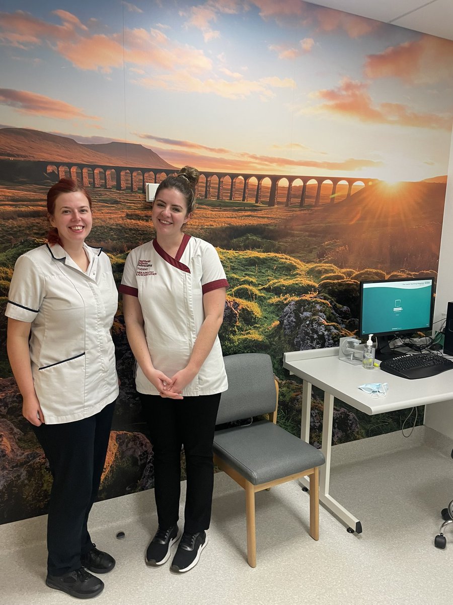 lauraellis95's tweet photo. Inspiring morning spending it with learners and therapeutic radiographers. The radiotherapy they deliver is incredible and I’m so pleased the learners recognise this area as “an amazing experience” @LeedsRadiology @LeedsAHPs #practicebasedlearning #therapeuticradiographers https://t.co/PVLZOdfZka