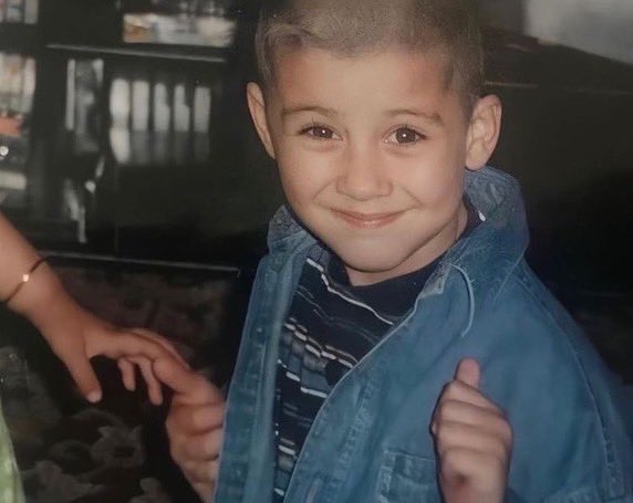 zmdaily's tweet photo. Happy 30th birthday @zaynmalik 🎂🥳❤️

There is no better way to celebrate this day than by streaming his music 🎶

#HappyBirthdayZayn https://t.co/mDyRfakg0u