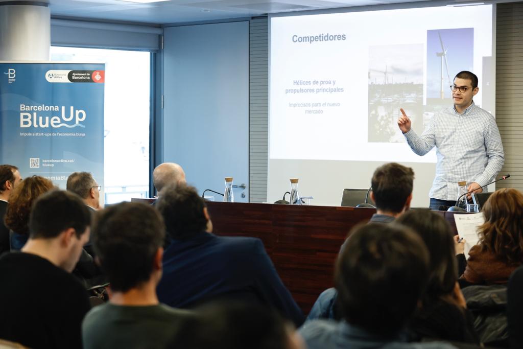 barcelonactiva's tweet photo. Les #startups finalistes #ToroiMarine, #Meditmin, @port_3d i @NosterApp exposen els seus projectes d'economia blava davant del jurat.🏅
Quines seran les guanyadores de la primera edició del #BlueUp?🤔 https://t.co/68EoML7YKm