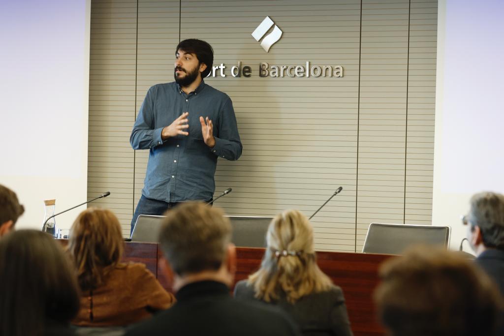 barcelonactiva's tweet photo. Les #startups finalistes #ToroiMarine, #Meditmin, @port_3d i @NosterApp exposen els seus projectes d'economia blava davant del jurat.🏅
Quines seran les guanyadores de la primera edició del #BlueUp?🤔 https://t.co/68EoML7YKm