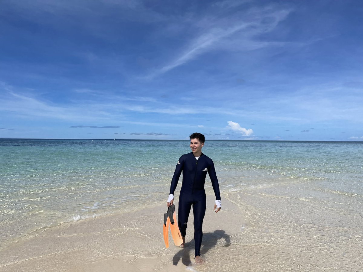 NanoPuerto's tweet photo. Me desconecte por 3 días con mi familia en uno de los paraísos más bellos del mundo! ( Rain forest and  Great Barrier Reef) 🪸🐠🌿🇦🇺 https://t.co/yLhCTg4jmQ
