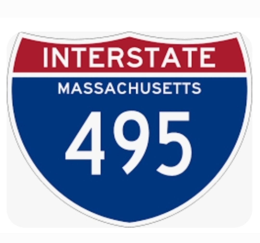 RockinghamAlert's tweet photo. (OOA) Merrimac, MA *MVA/TRAFFIC* Interstate 495 SB prior to Broad St - Motor vehicle crash, unknown on injury, use caution and expect delays - 1/12 - 07:30 #MATraffic #I495SB #MerrimacMA https://t.co/GuosmtjWL1