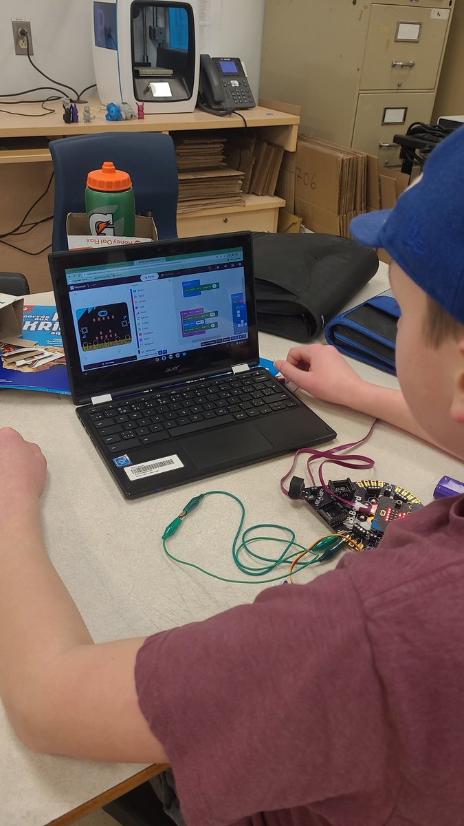 JRedmondtech's tweet photo. Working hard or hardly working?  @RLJH_HRSB 705, building an interactive city with #microbit and supplies from @brilliant_labs. https://t.co/8gMro2R8XV