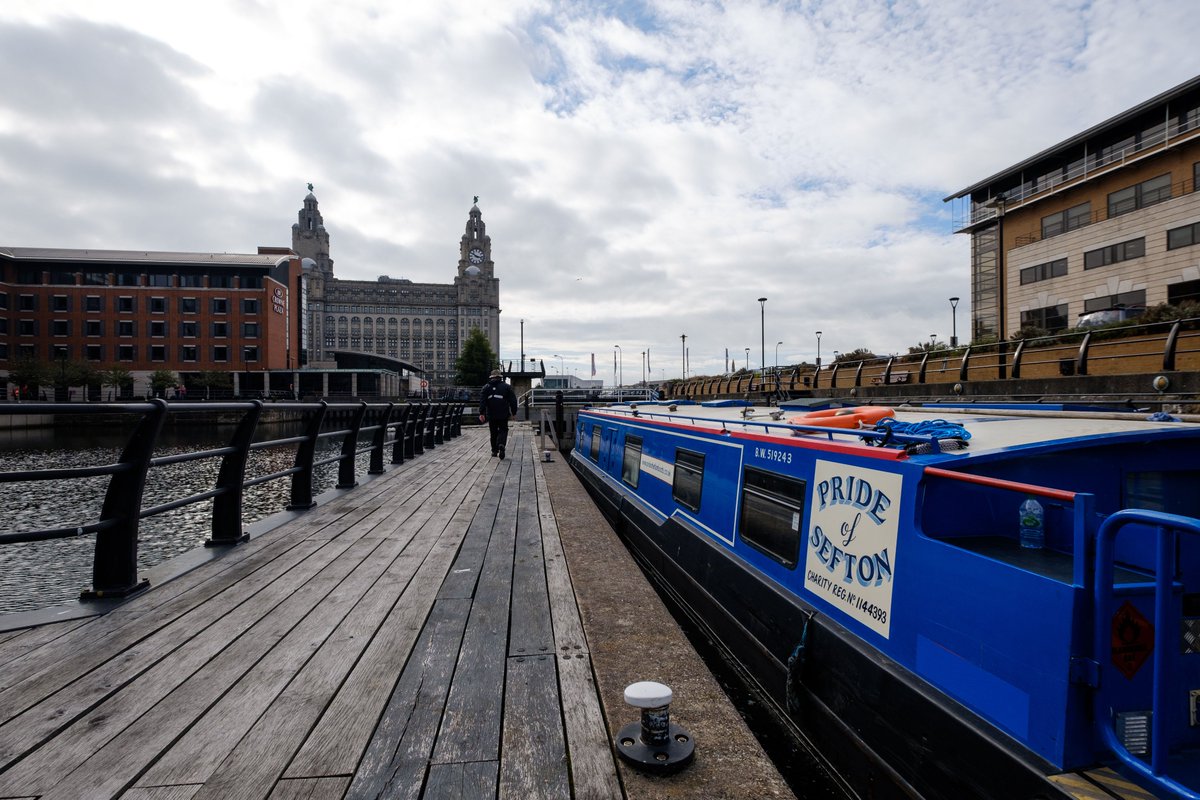 How lucky are we to have such a stunning city!😍 What is your favourite thing to see and do in Liverpool? #ThursdayThoughts Our team really do have a 'pinch me moment' each time we set sail, and get to take in our breathtaking canals.