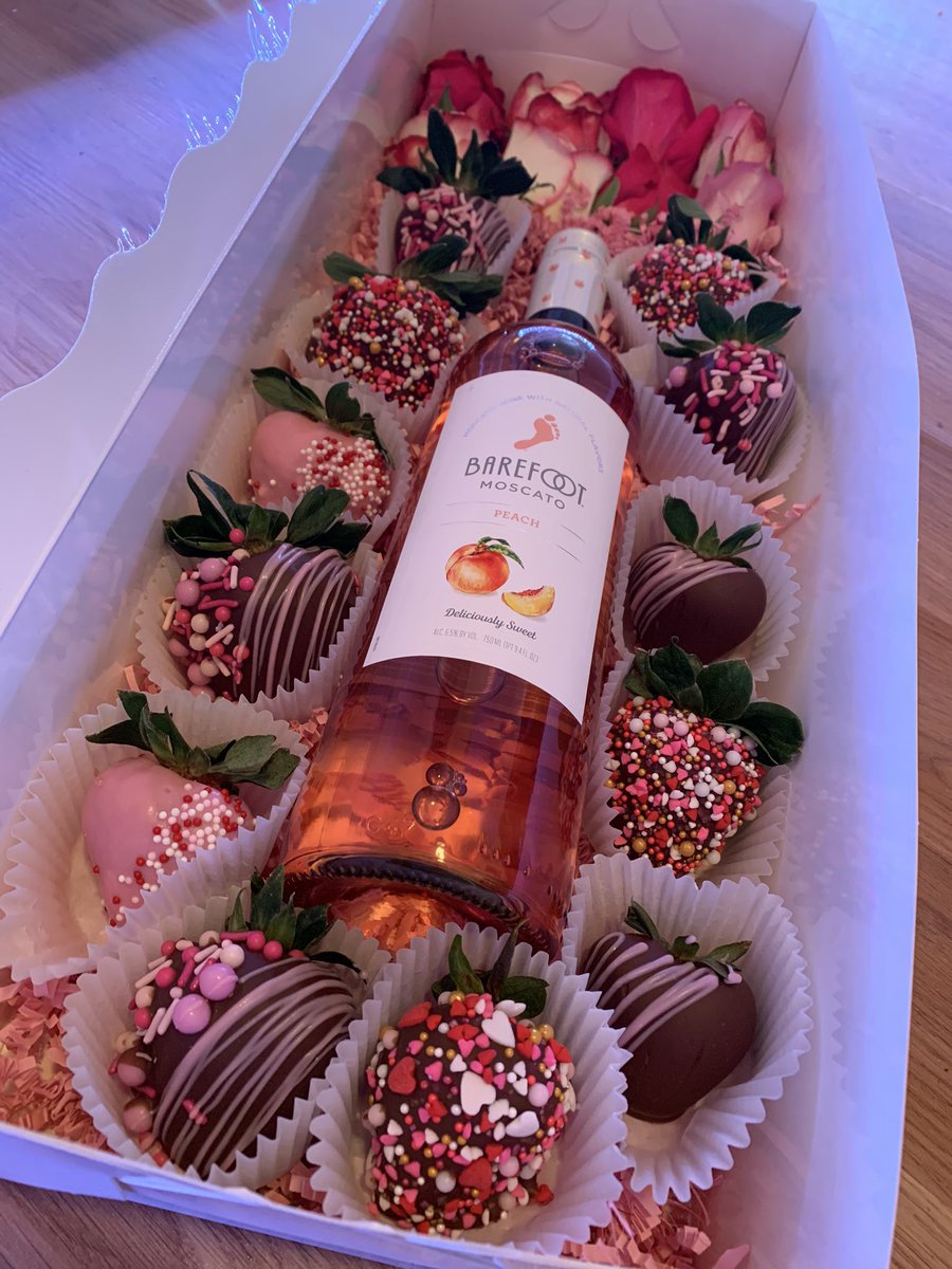 astartesweets's tweet photo. looking for the perfect valentines gift for your loved one? look no further I’ve got you covered💗 take a look at our Valentine’s Day Menu✨  

RT if you’re located in NJ/NY I’d love your support 🫶🏼

#NJ #NY #sweettooth #ValentinesDay #northjersey #sweets https://t.co/v4fpmbgqQM