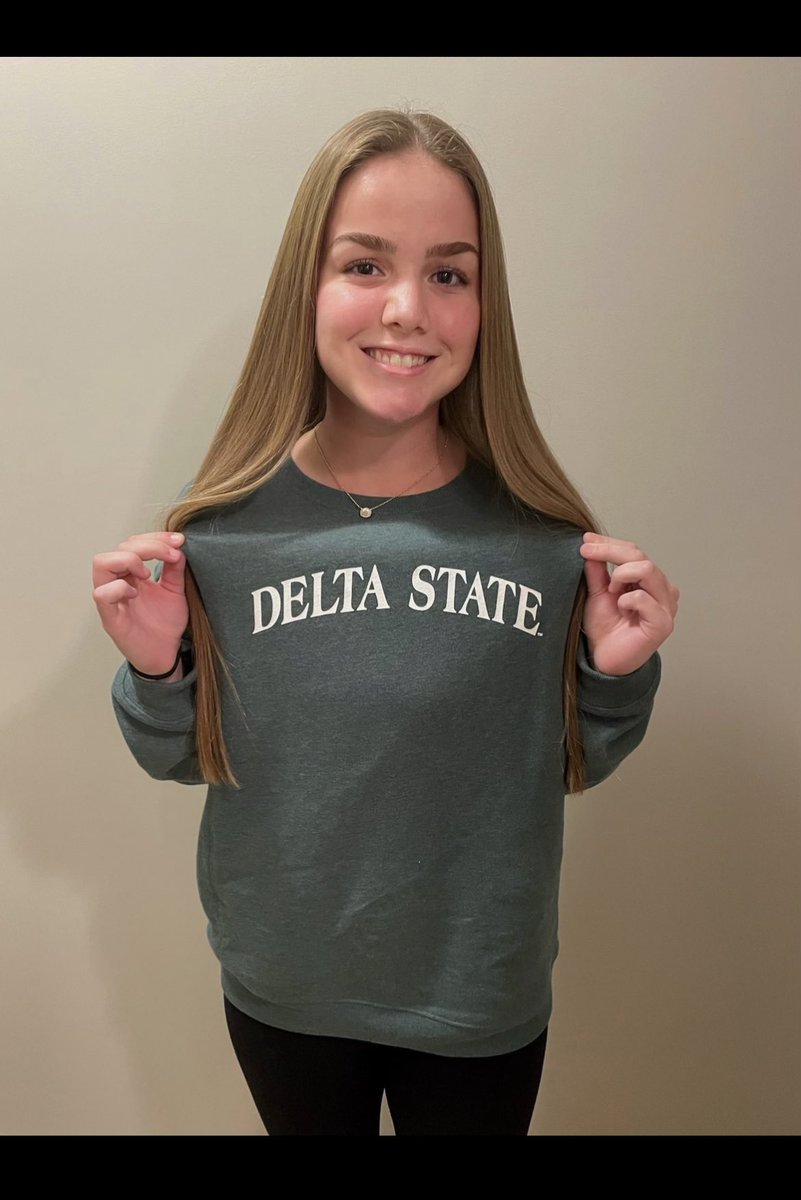 mary_teague16's tweet photo. so thankful for this opportunity!! #committed #AGTG 💚🤍 https://t.co/sCpjPIk7SG