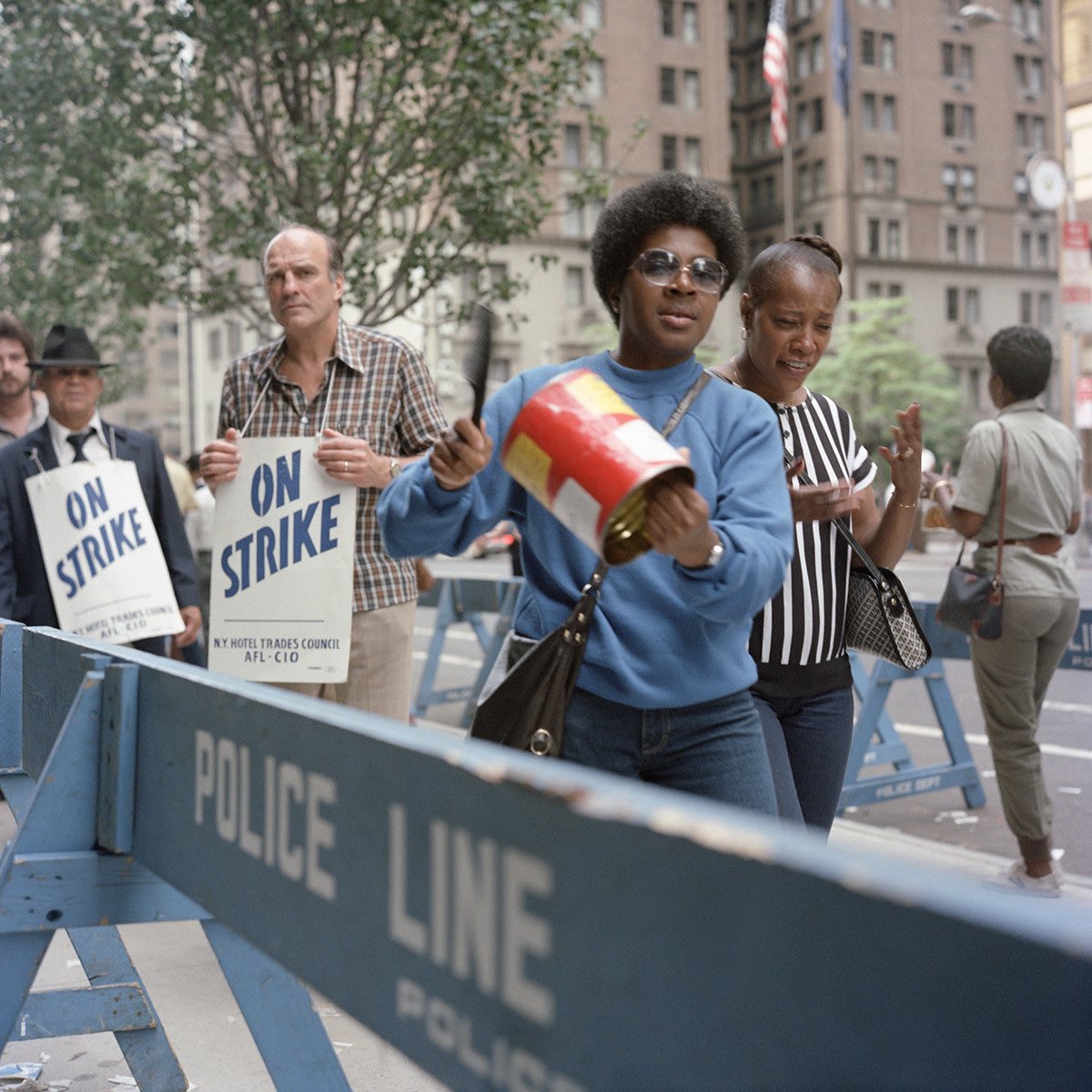 streetphotofdn's tweet photo. Today’s Feature: Janet Delaney
Street Photographers Foundation
#JanetDelaney #streetphotography https://t.co/paYbqTpS4f
