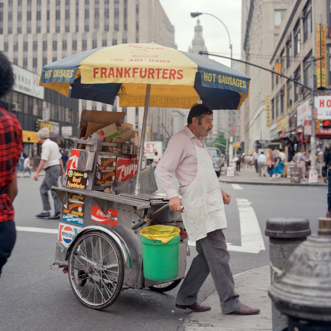 streetphotofdn's tweet photo. Today’s Feature: Janet Delaney
Street Photographers Foundation
#JanetDelaney #streetphotography https://t.co/paYbqTpS4f