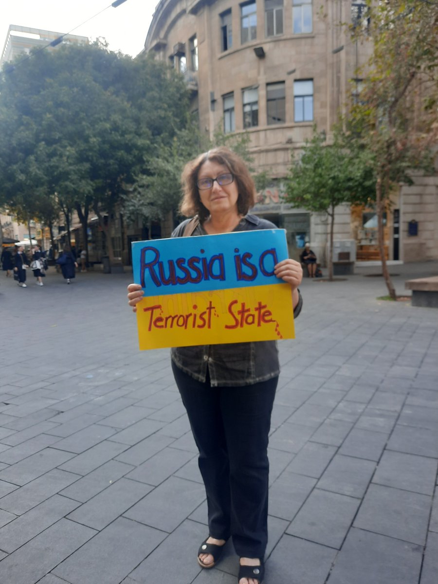 <a href="/OzymandiusUK/">Herbert Elizabeth f.e.l.l.a.</a> #RussiaIsATerroristState