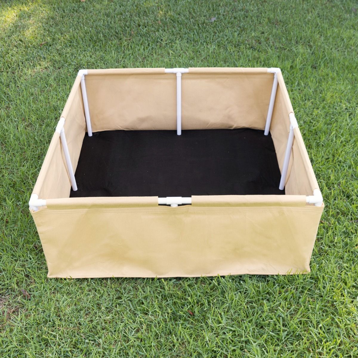 247Garden's tweet photo. Do you like black or tan? Our frame grow beds. Avaiable in 2x2, 2x3, 2x4, 3x3, 4x4 now. Cheap price. Just visit our website to check it out. In stock now and we ship from Los Angeles.  https://t.co/nJDnhcIwNb #framegrowbed #raisedgarden #gardenbed #growbed https://t.co/iXh0FdmECj