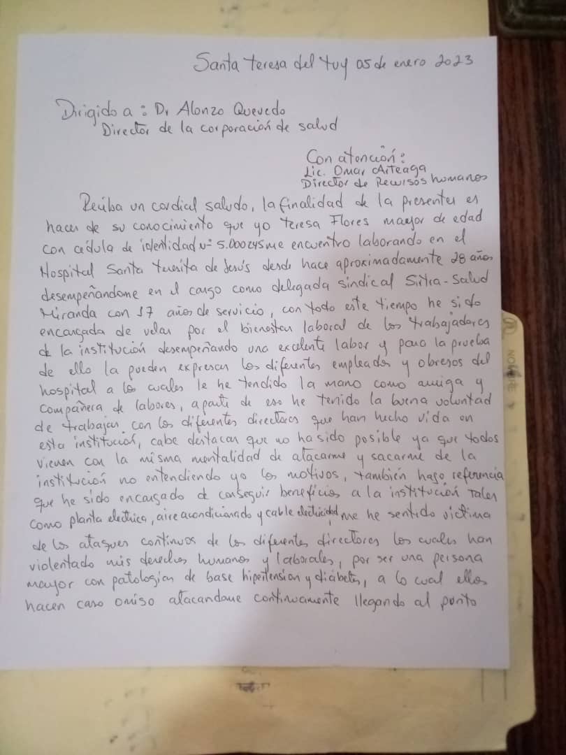 SUTICOFICIAL1's tweet photo. Ciudadano Dr @TarekWiliamSaab  la Señora #TERESAFLORES es Una Dirigente Sindical que Labora en el Hospital #SANTATERESITADEJESUS  en Santa Teresa del Tuy,  #SINTRASALUD su tarea ha sido la Defensa de #DerechosHumanosySindicales del Personal que alli Trabaja, la Quieren Sacar¡ https://t.co/mKOA87FYaY