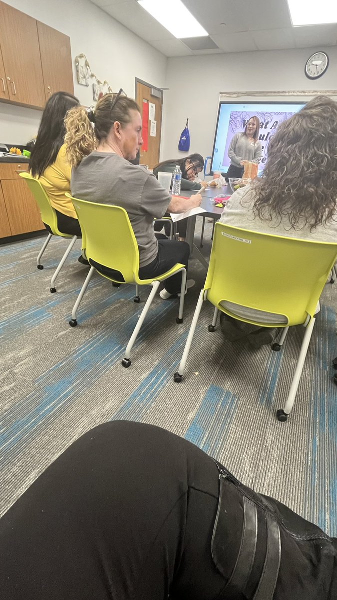 DianaFu2012's tweet photo. Parenting class was a success here @ Ben Nartbuth Elemetary thank you Ms.Laura Rosales-Frias from MCH Outreach Family and talked about attendance matters @BNarbuth_ES @CISElPaso #EveryDayAllDay #AllDayAlltime #AttendanceMatters Thank you Ms. Rios-Parent Liason https://t.co/tAQNJad8rg