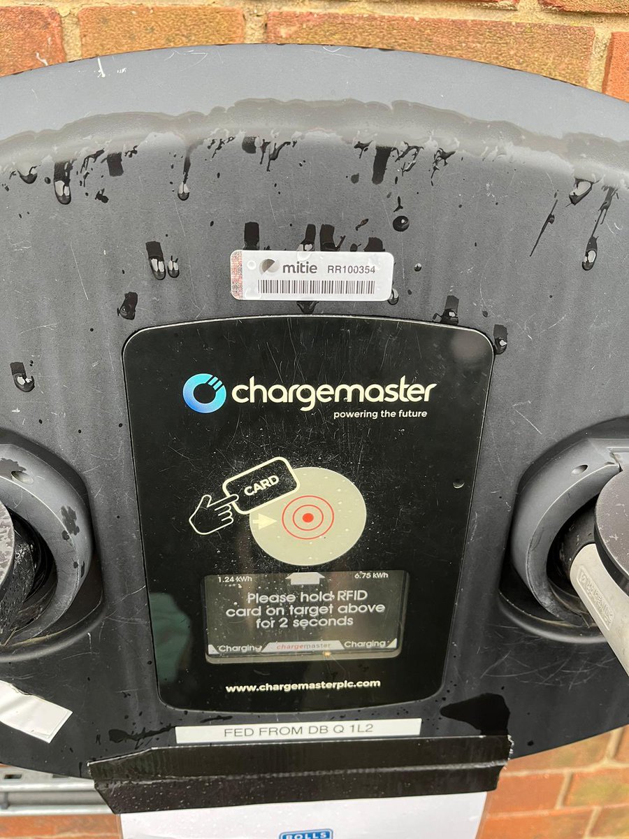 Empress2976's tweet photo. @bppulseuk this is at my workplace, how do I get a card so I can charge my car. The bppluse app not showing a charge me here https://t.co/KlPslts8KS