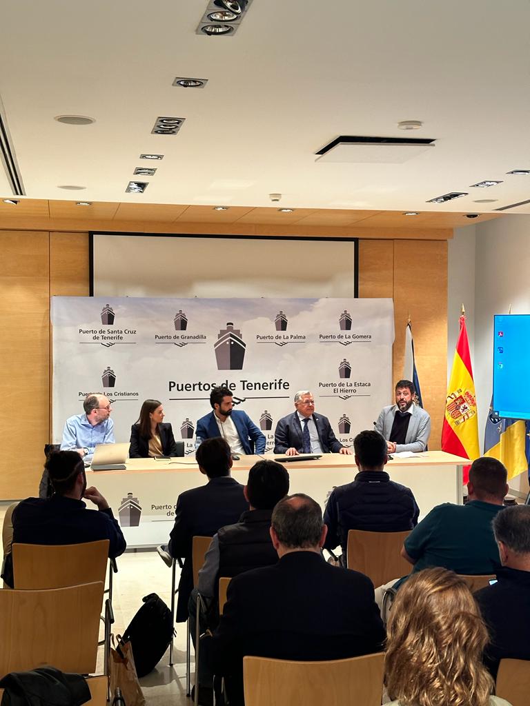 Federación Canaria de Empresas Portuarias tweet media