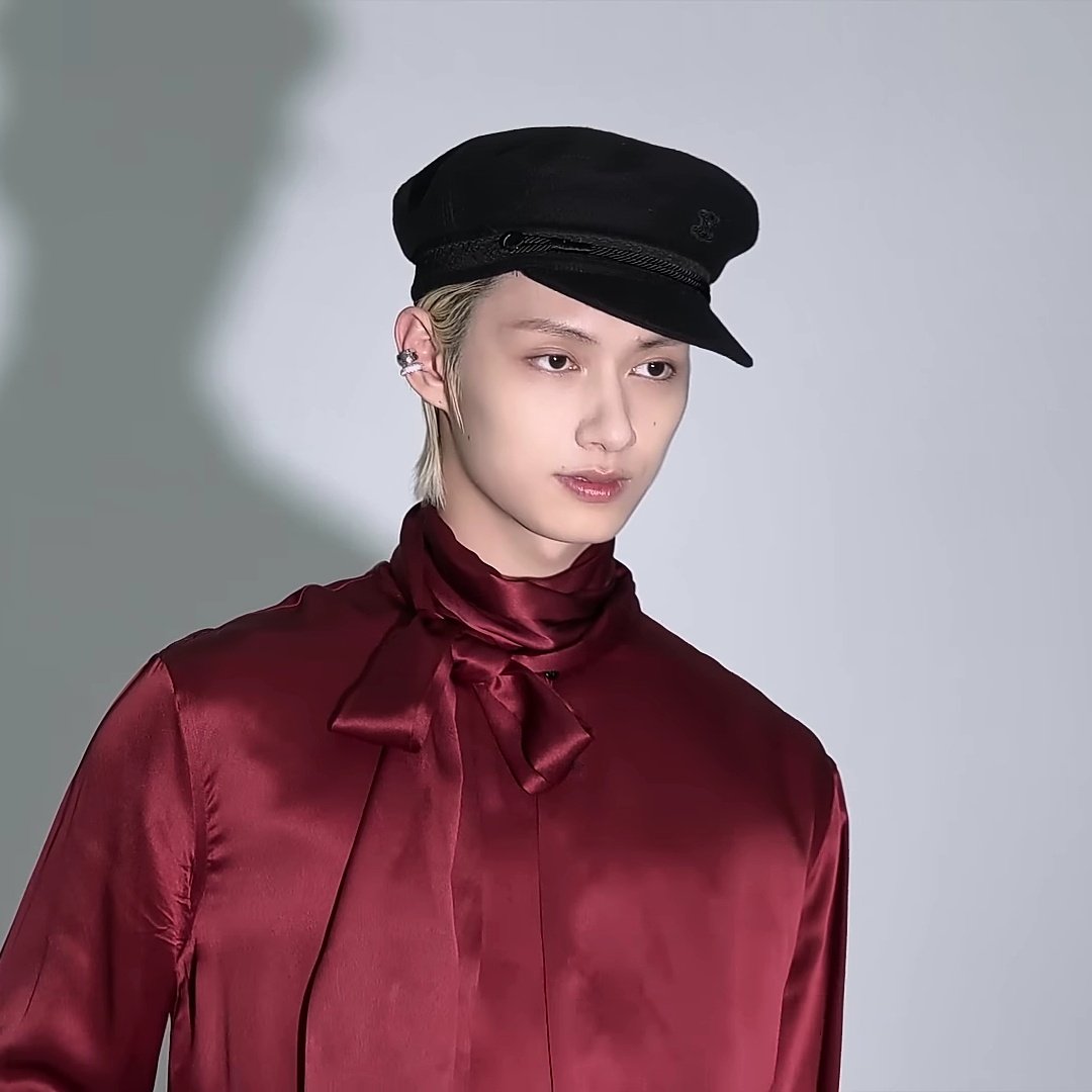 FALLIN4JUN's tweet image. he's giving ryan evans from high school musical idk