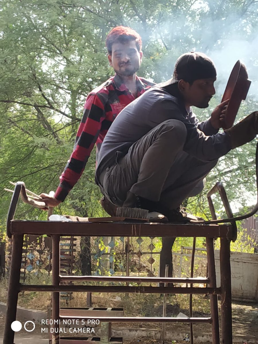 VidyaSa12389587's tweet photo. #Rail_Apprentice_Ko_Separate_Vacancy_Do
अप्रेंटिस को Railway मे सेफरेट Vacancy दो
जैसे Navyमे अप्रेंटिस और Railway मे Sports Quota को स्पेशल दिया जाता है
हम बेरोजगार अप्रेंटिस को भी Railway मे Special Vacancy दिया जाए
@RailMinIndia
@AshwiniVaishnaw
@PMOIndia
@narendramodi
@aajtak https://t.co/3Lxdgjojg6